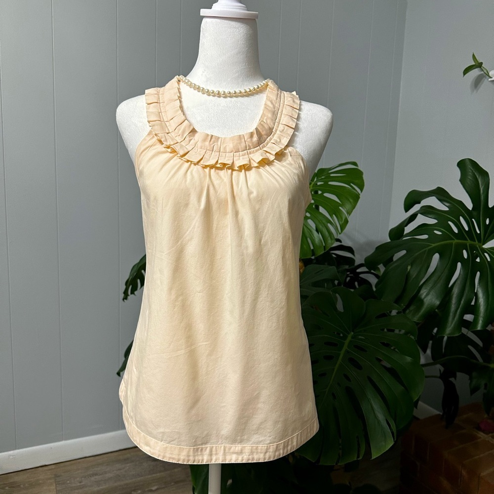 ๐๏ธJ Crew light orange color Cute top great condition.